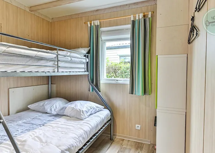 68 Village De La * La Parée Preneau